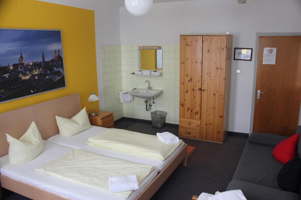 Hotel Pension Am Hauptbahnhof Munich Extérieur photo