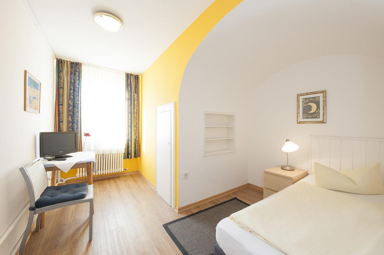 Hotel Pension Am Hauptbahnhof Munich Extérieur photo